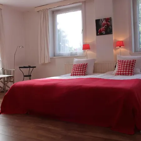 Vroenhof 2*