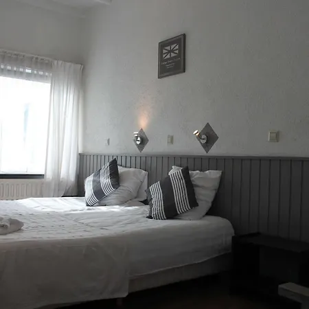 Vroenhof Hotel 2*